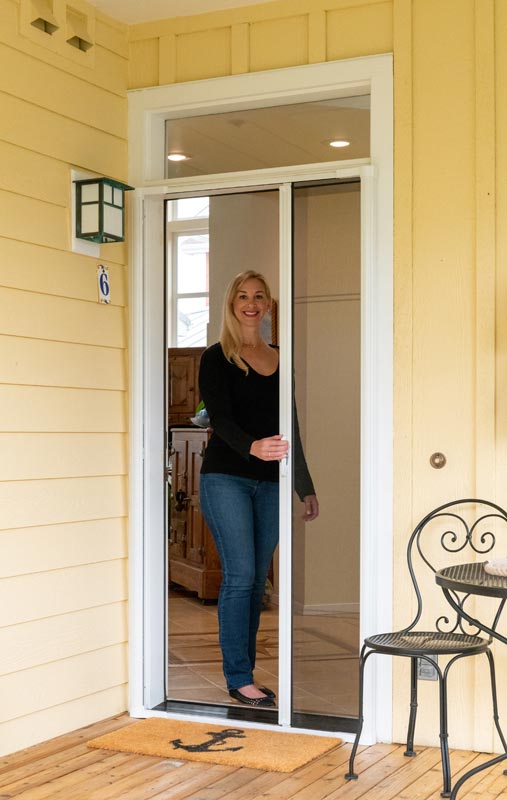 Cool Single Retractable Screen Door